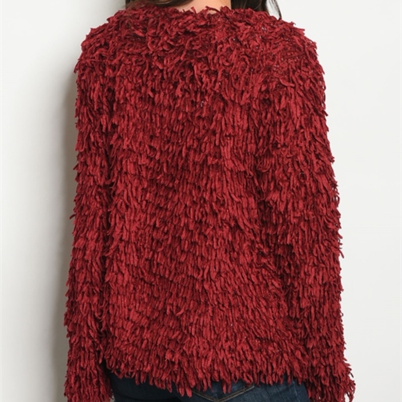 HOOK CLOSURES SHAGGY WINE RED CARDIGAN SWEATER - Picture 2 of 2